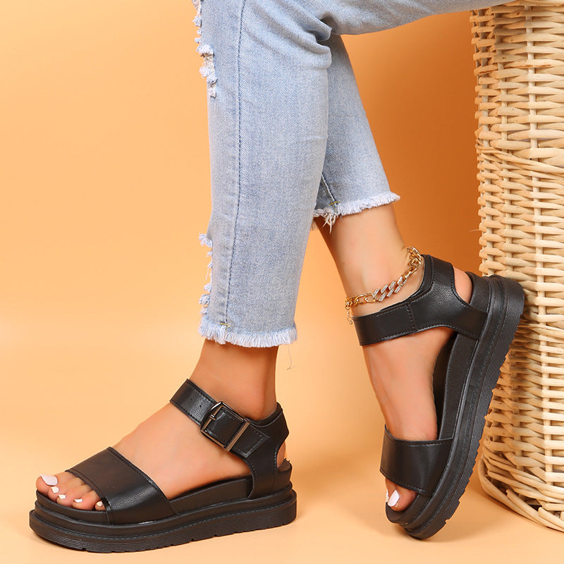 SOLESTIC™ Komfort-Sandalen mit Plateau & Schnalle